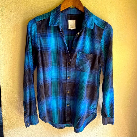 American Eagle Outfitters Tops - American Eagle Outfitters The Vintage Boyfriend Plaid Viscose Blend Shirt. Small